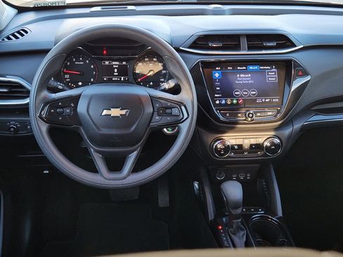 Used 2023 Chevrolet TrailBlazer LT w/ Convenience Package image 32