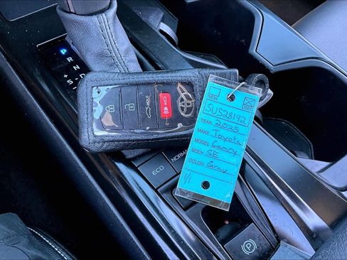 Certified 2025 Toyota Camry SE w/ Convenience Package image 15