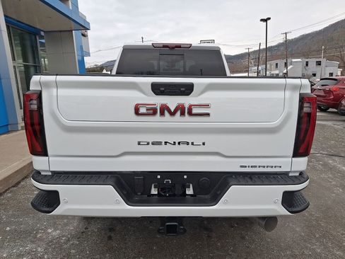 New 2026 GMC Sierra 2500 Denali w/ Denali Reserve Package image 5