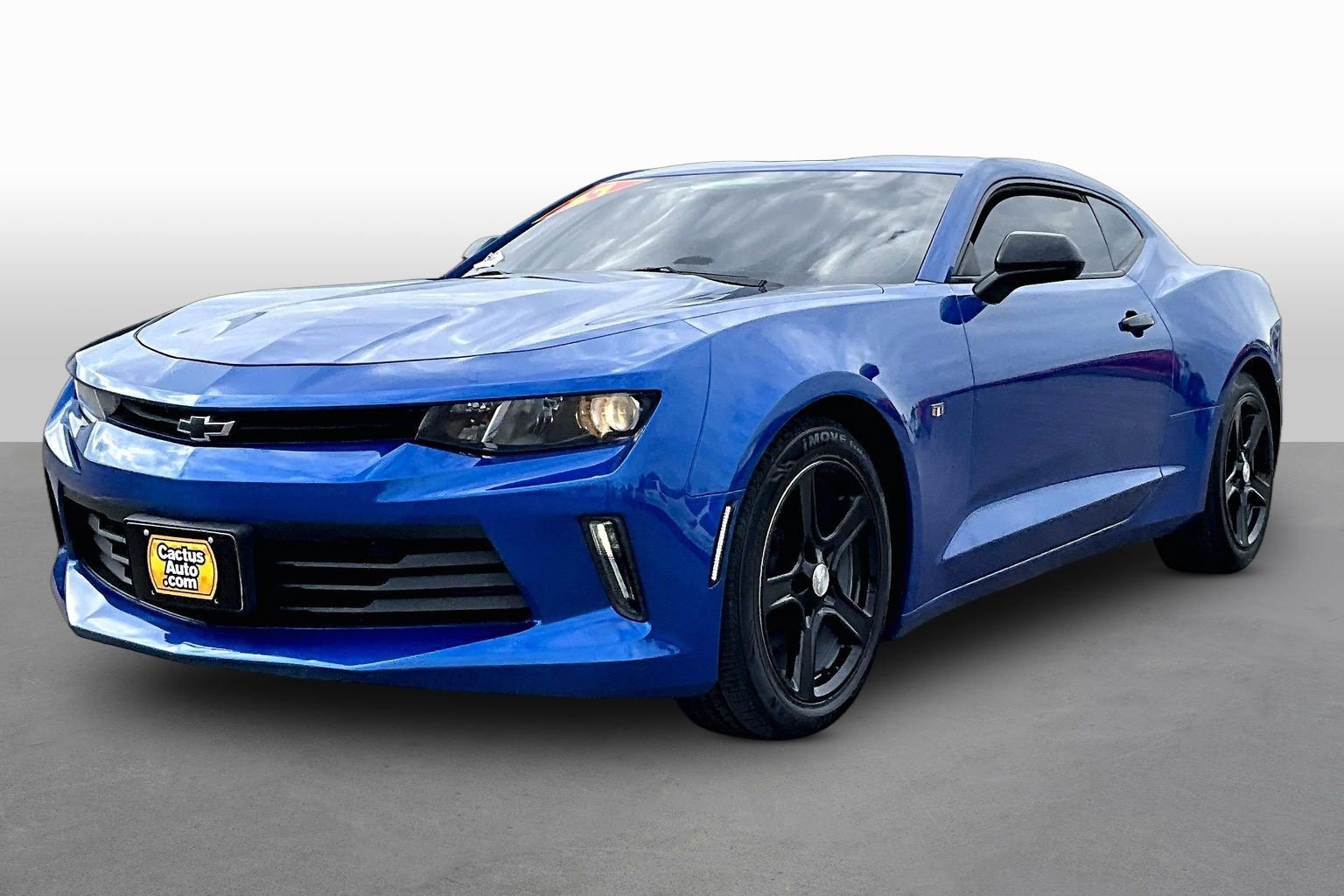 Used 2017 Chevrolet Camaro LS RWD image 1