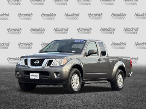 Used 2017 Nissan Frontier SV w/ SV Value Truck Package image 9