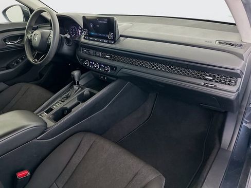 Used 2023 Honda Accord EX image 27