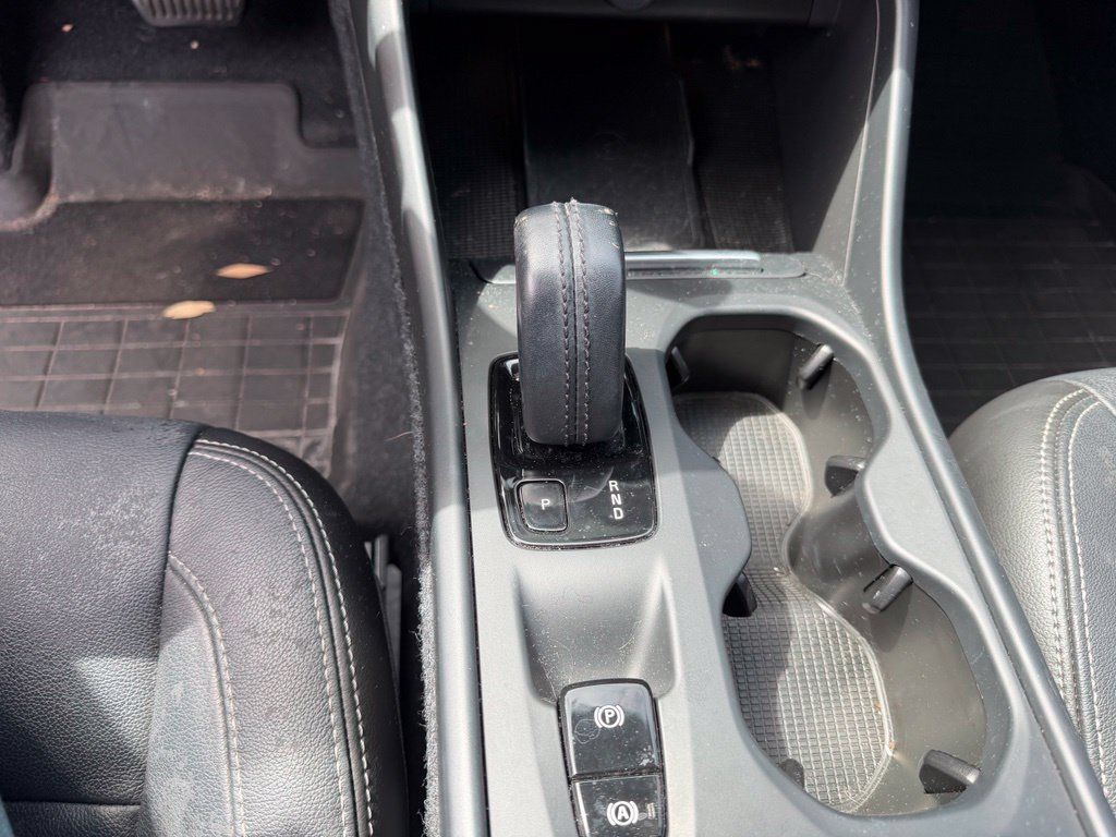 Used 2019 Volvo XC40 T5 Momentum AWD/4WD image 27