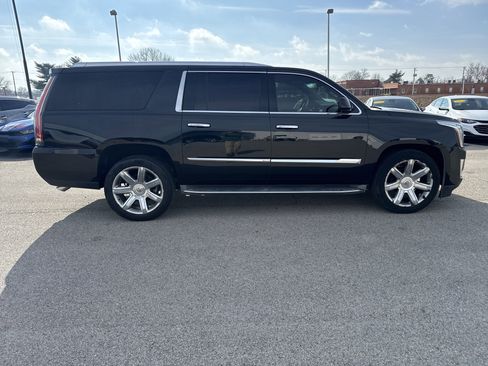 Used 2015 Cadillac Escalade ESV Luxury image 6
