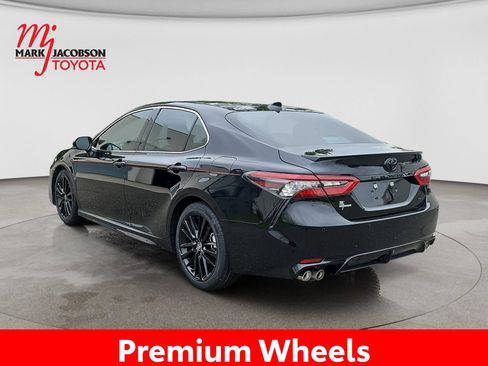 Used 2024 Toyota Camry XSE w/ Navigation Package FWD image 14