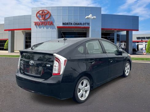 Used 2014 Toyota Prius Five w/ Advanced Technology Package FWD image 7