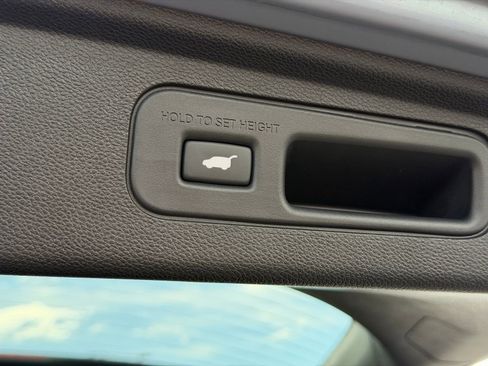 Used 2025 Honda Odyssey Touring image 38