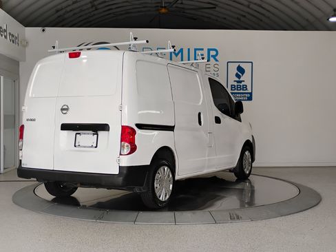 Used 2017 Nissan NV200 S image 54