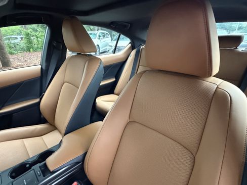 Used 2024 Lexus IS 300 w/ Comfort Package RWD image 18