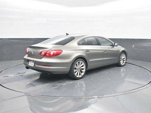 Used 2009 Volkswagen CC VR6 Sport FWD image 8