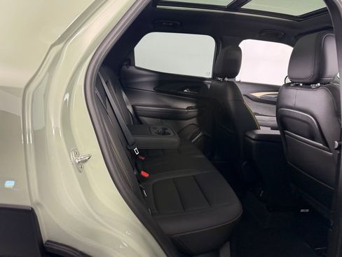 Used 2024 Chevrolet TrailBlazer ACTIV w/ Convenience Package image 31