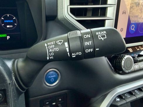Used 2023 Toyota Sequoia Platinum AWD/4WD image 49