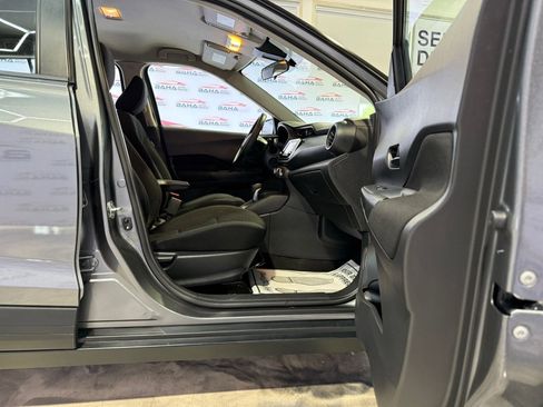 Used 2021 Nissan Kicks S FWD image 53