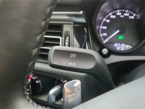 Used 2024 Porsche Macan w/ Premium Plus Package image 42