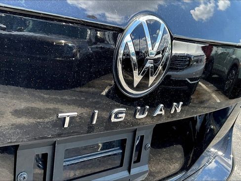 Used 2024 Volkswagen Tiguan SE R-Line AWD/4WD image 24