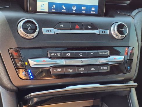 Used 2020 Ford Explorer ST w/ Premium Technology Package image 15