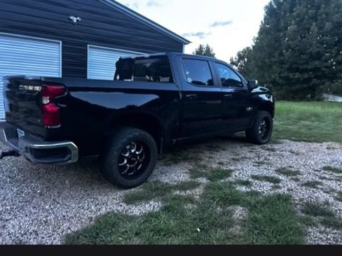 Used 2021 Chevrolet Silverado 1500 LT w/ Texas Edition Plus AWD/4WD image 14