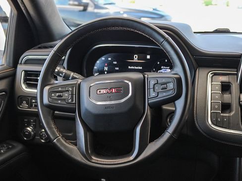 Used 2023 GMC Yukon XL AT4 w/ AT4 Premium Package AWD/4WD image 16
