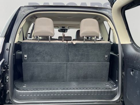 Used 2022 Lexus GX 460 Premium w/ Premium Plus Package image 10