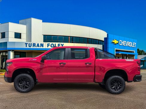 New 2026 Chevrolet Silverado 1500 Custom Trail Boss AWD/4WD image 2