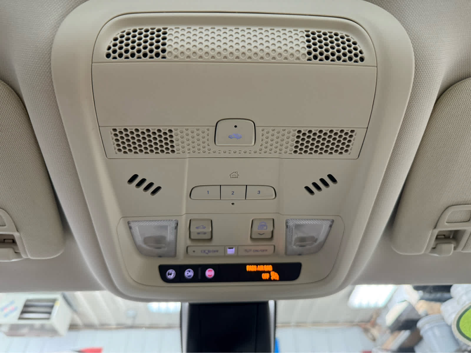 Used 2021 Cadillac XT6 Premium Luxury w/ LPO, Floor Liner Package AWD/4WD image 23