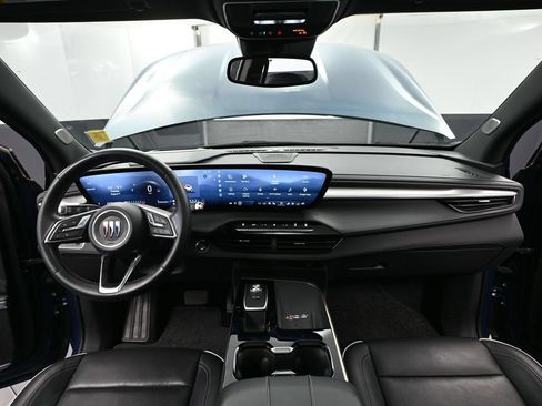 Used 2025 Buick Enclave Avenir AWD/4WD image 26