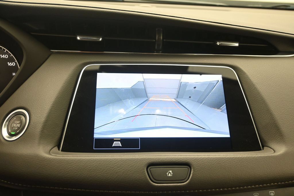 Certified 2023 Cadillac XT4 Luxury FWD image 11