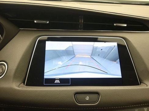 Certified 2023 Cadillac XT4 Luxury FWD image 11