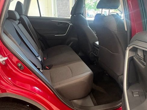 Used 2025 Toyota RAV4 LE AWD/4WD image 17