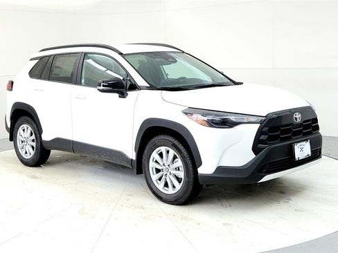New 2026 Toyota Corolla Cross LE image 7
