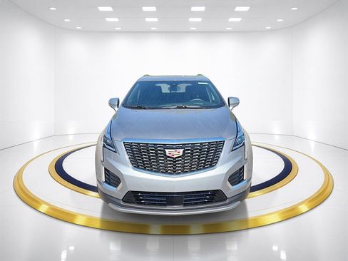 New 2026 Cadillac XT5 Premium Luxury w/ Driver Assist Package AWD/4WD image 2