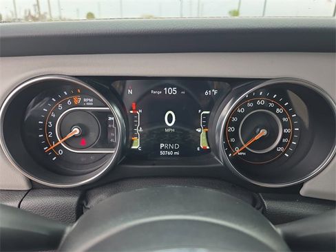 Used 2021 Jeep Wrangler Unlimited Sahara image 37