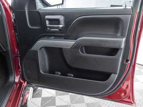 Used 2018 Chevrolet Silverado 1500 LT w/ All Star Edition AWD/4WD image 38