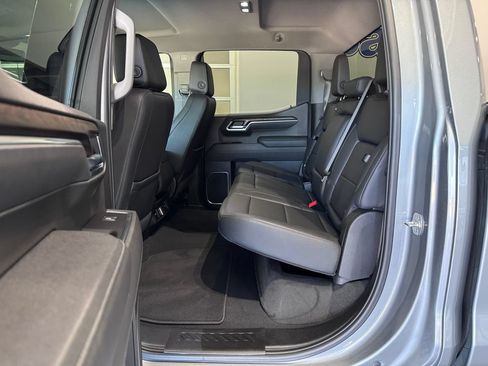 Certified 2025 GMC Sierra 1500 SLT AWD/4WD image 11