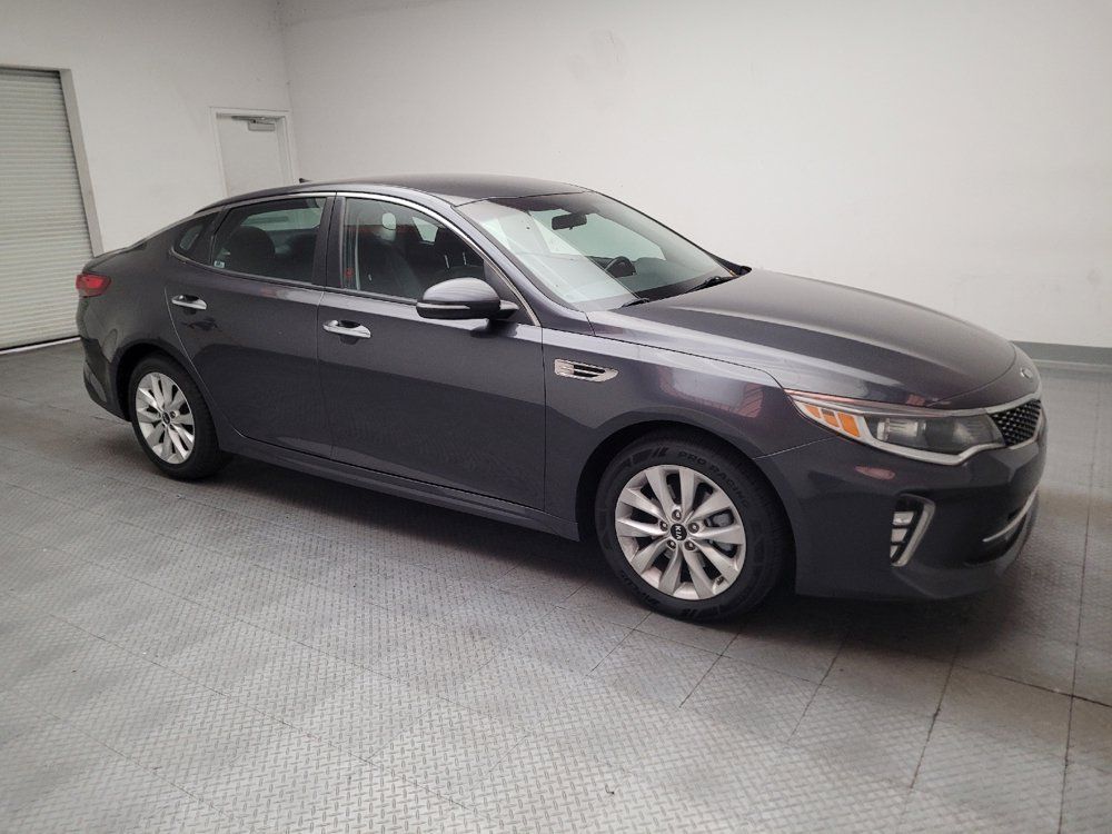 Used 2018 Kia Optima S FWD image 11