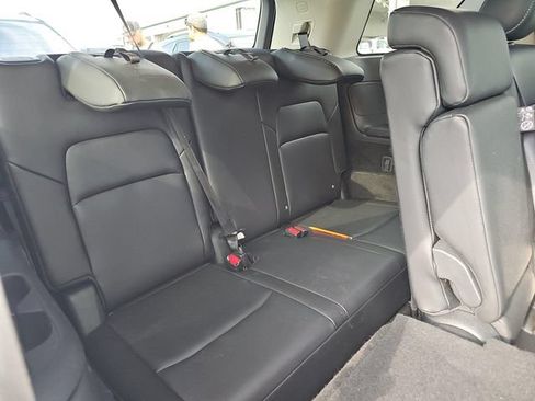 Certified 2025 Nissan Pathfinder SL w/ Cargo Package FWD image 3