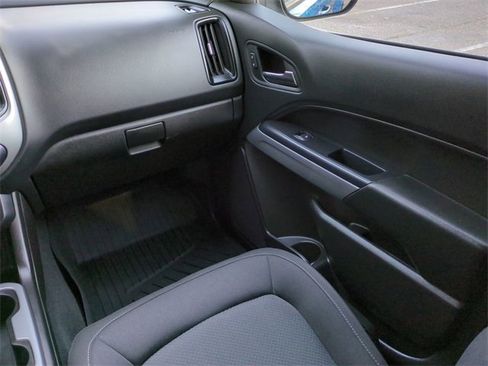 Used 2022 Chevrolet Colorado LT w/ Trail Boss Package image 17