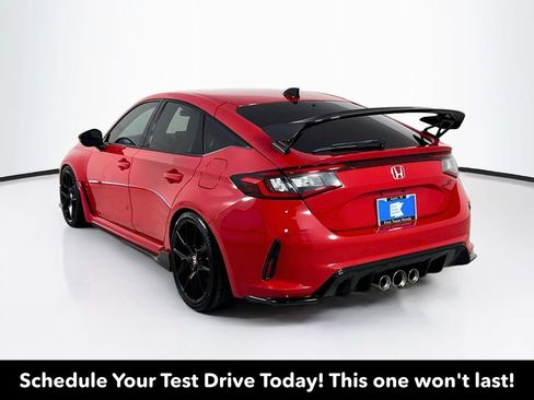 Used 2023 Honda Civic Type R image 6