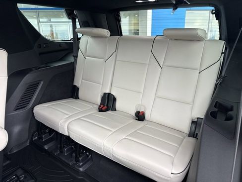 Used 2021 Cadillac Escalade Sport w/ Driver Assist Tech Package image 37