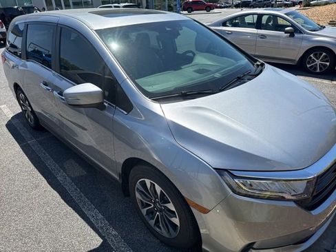 Used 2021 Honda Odyssey EX-L image 2