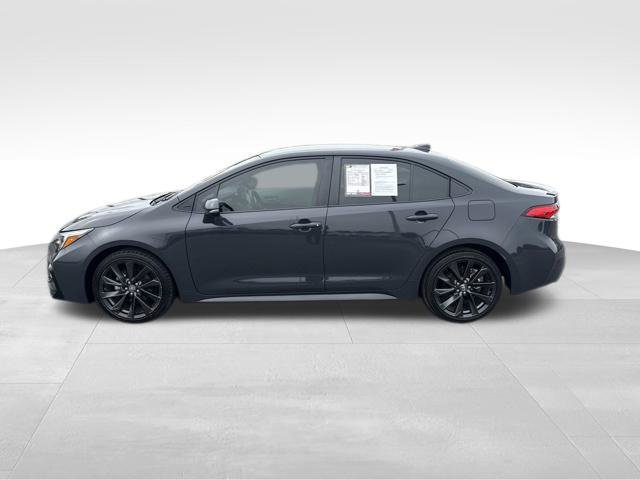 Used 2024 Toyota Corolla SE FWD image 2