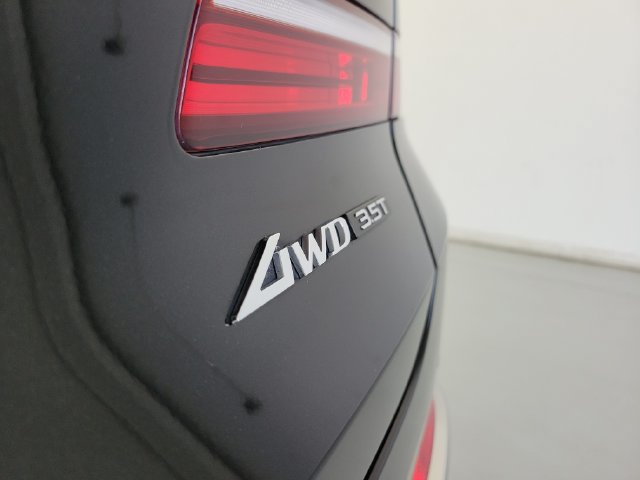 Used 2024 Genesis GV80 3.5T w/ Prestige Package AWD/4WD image 7
