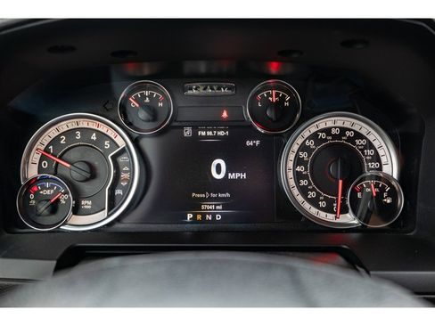 Used 2018 RAM 2500 Laramie w/ Off Road Package image 16