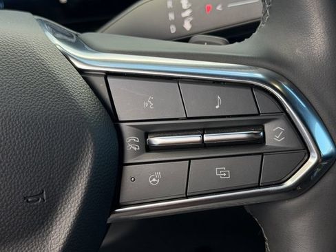 Used 2025 Chevrolet Equinox LT FWD image 19