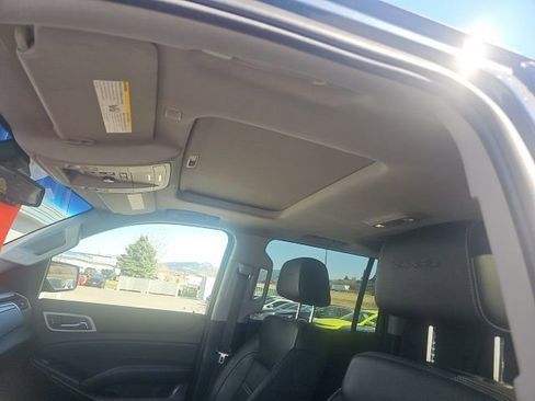 Used 2019 GMC Yukon XL Denali image 10