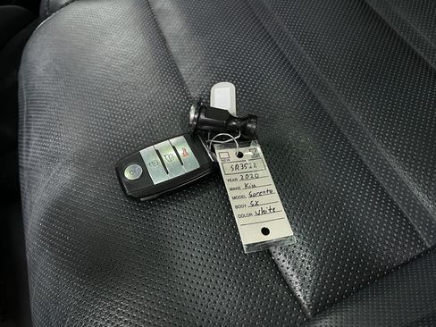 Used 2020 Kia Sorento SX FWD image 39