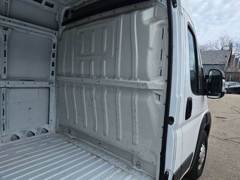 Used 2023 RAM ProMaster 2500 FWD image 10