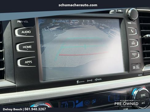 Used 2018 Toyota Highlander XLE FWD image 23