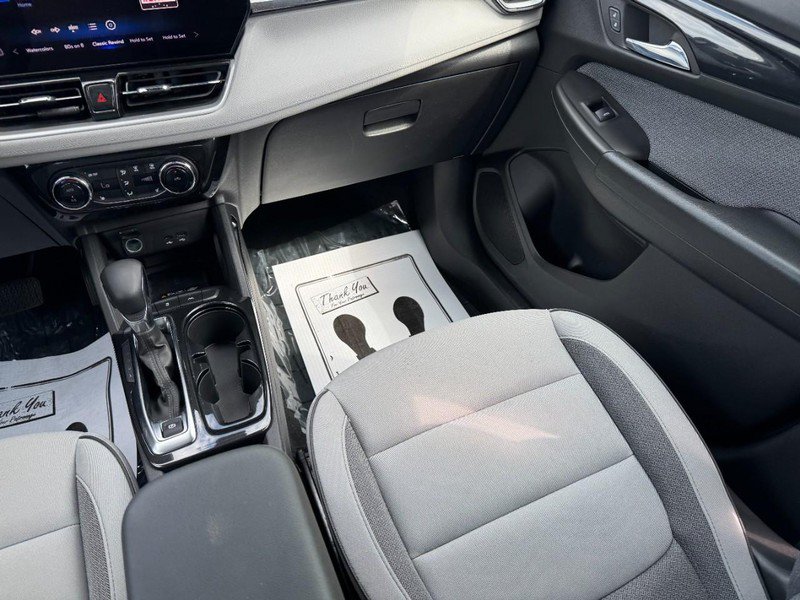 Used 2025 Chevrolet TrailBlazer LT w/ Convenience Package FWD image 15