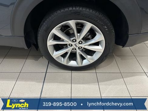 Certified 2023 Ford Explorer Platinum w/ Technology Package AWD/4WD image 36